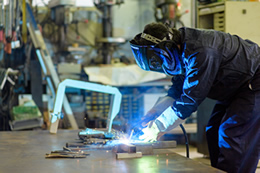 製作スタッフ / 金属加工スタッフ